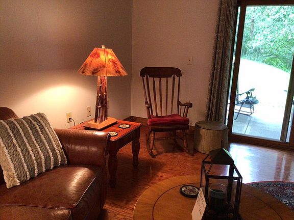 5th image of 135 Wapiti Way #8