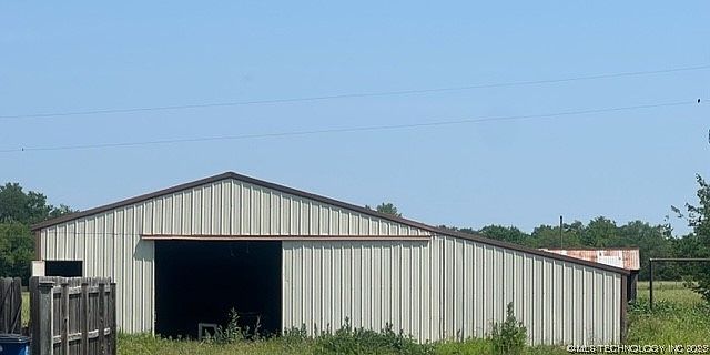 2nd image of 396190 W 4100th Rd
