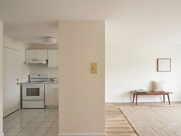 4th image of 14 Embassy Rd #36