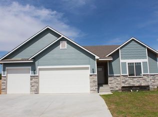 8783 N Kelliann Way, Manhattan, KS 66502