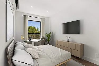 Rented by Sotheby's International Realty