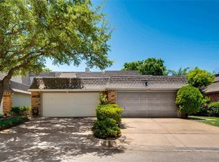 2809 Summit View Dr, Bedford, TX 76021