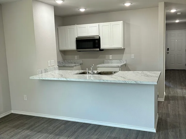 207 Polasek Dr — Photo 11