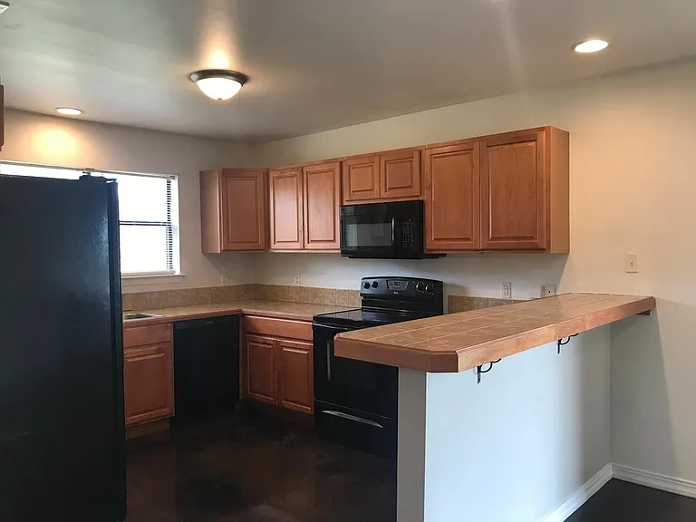 420 Matthews Rd #B — Photo 8