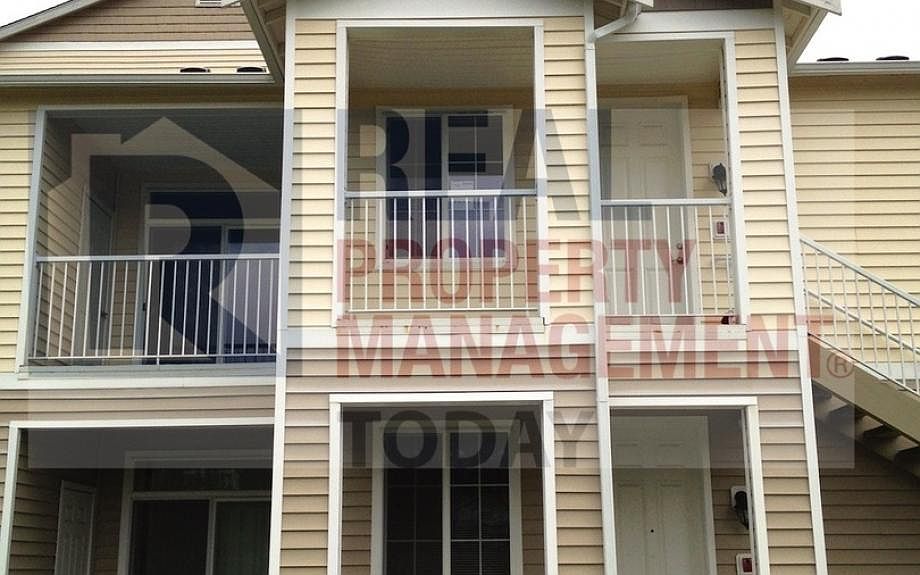 1st image of 10003 186th St E Unit 224