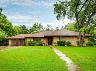 1949 Wilderness Pass, Lancaster, TX 75146