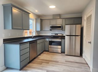 1723 Mill Aly, Eugene, OR 97401