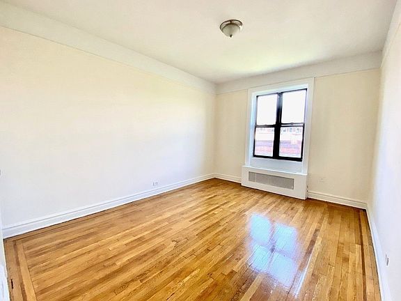 5th image of 25 Eastern Pkwy #6D