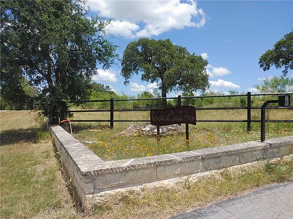 4th image of 1 Schoolhouse Ln #A