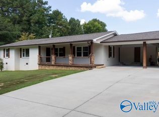 617 City Park Dr SE, Arab, AL 35016