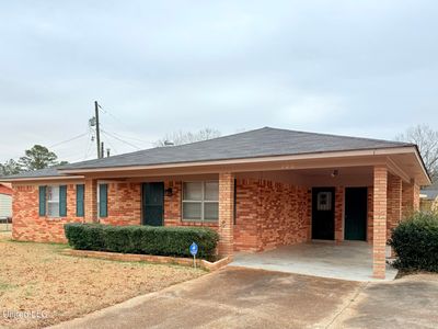 126 Lyon Dr, Grenada, MS, 38901