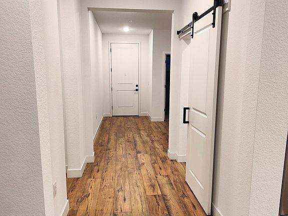 Entry way