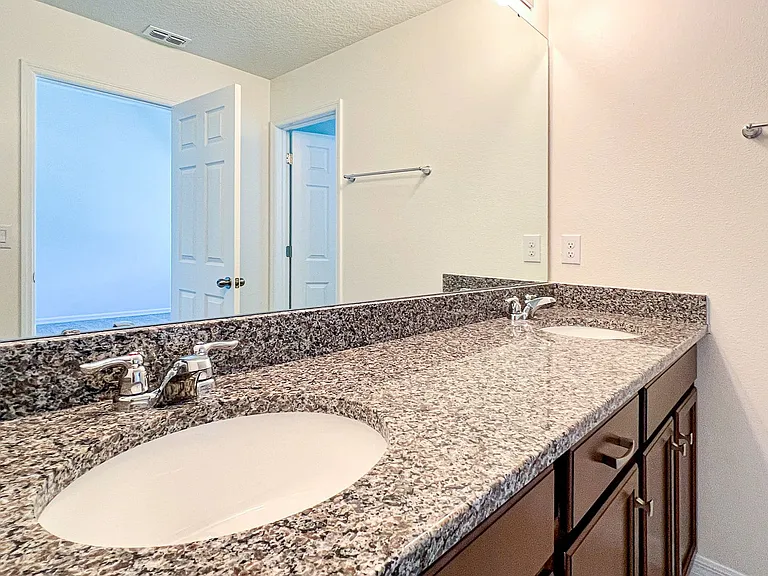 10227 Highline Crest St — Photo 20