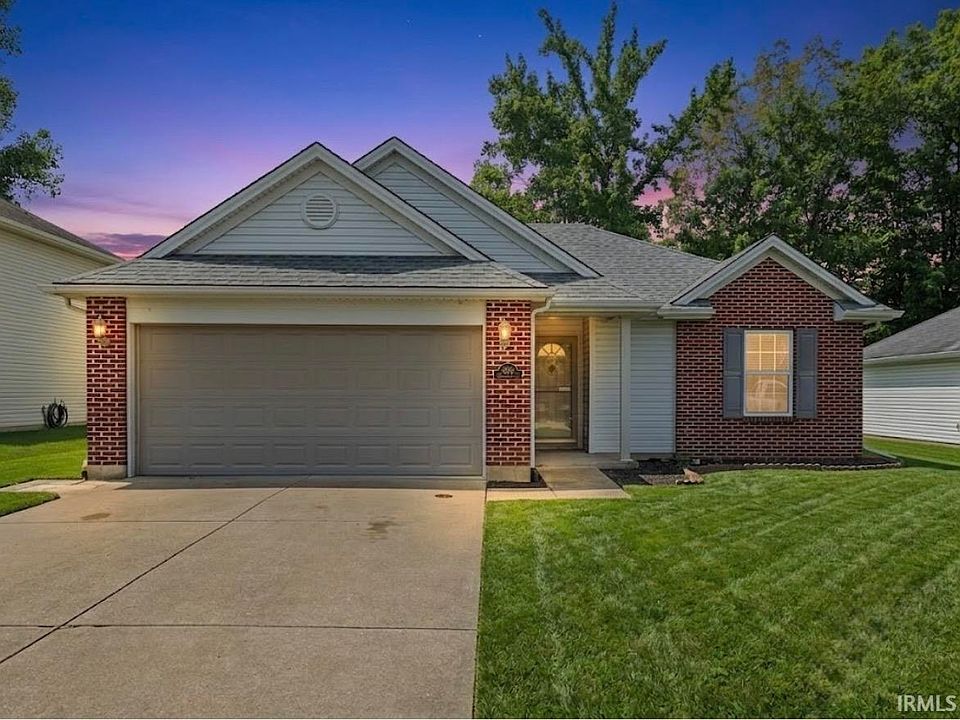1st image of 3915 Bronson Ln