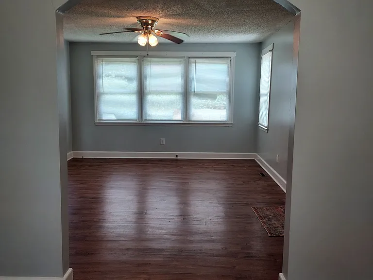 813 Hillwood Ave — Photo 9