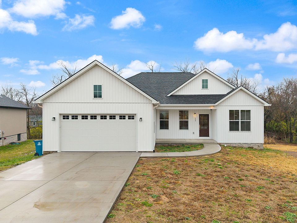 1st image of 449 Pinehurst Way