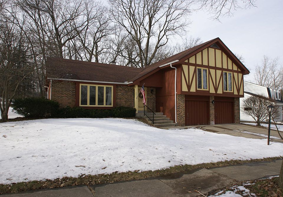 1st image of 2616 Yorkshire Ct