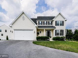 353 Meadow Creek Dr, Westminster, MD 21158