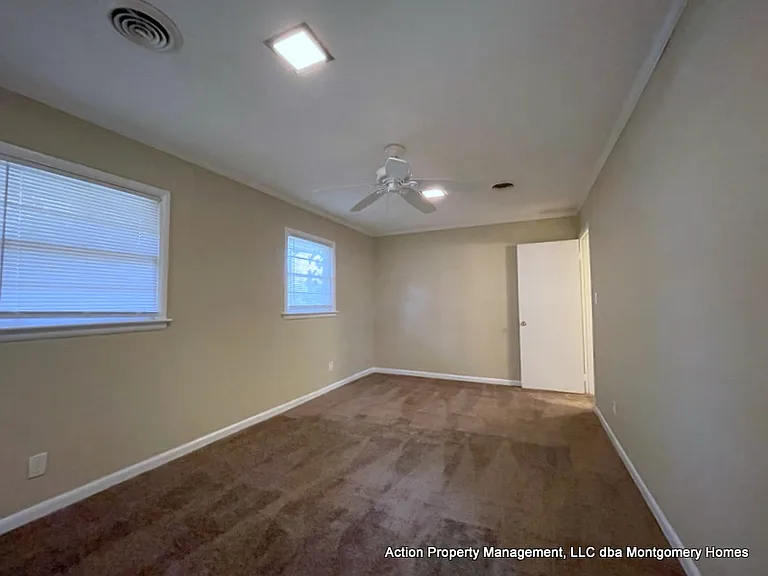 803 Perry Hill Rd — Photo 15