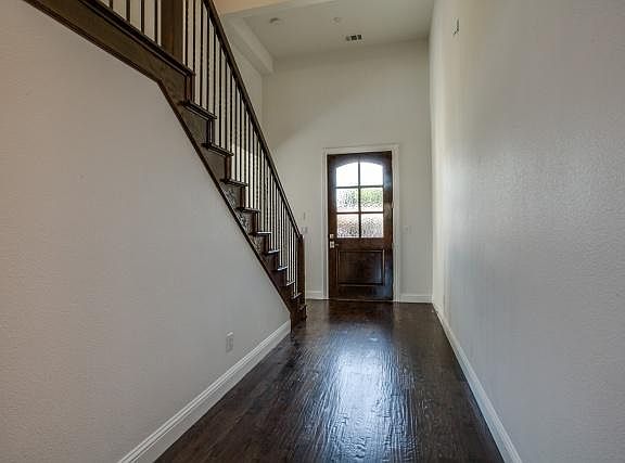 4th image of 4929 Wateka Dr