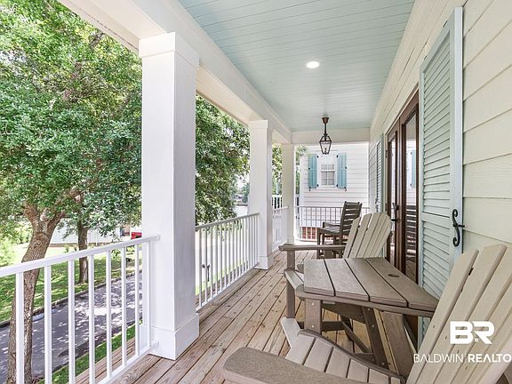 4th image of 2608 Chastain St
