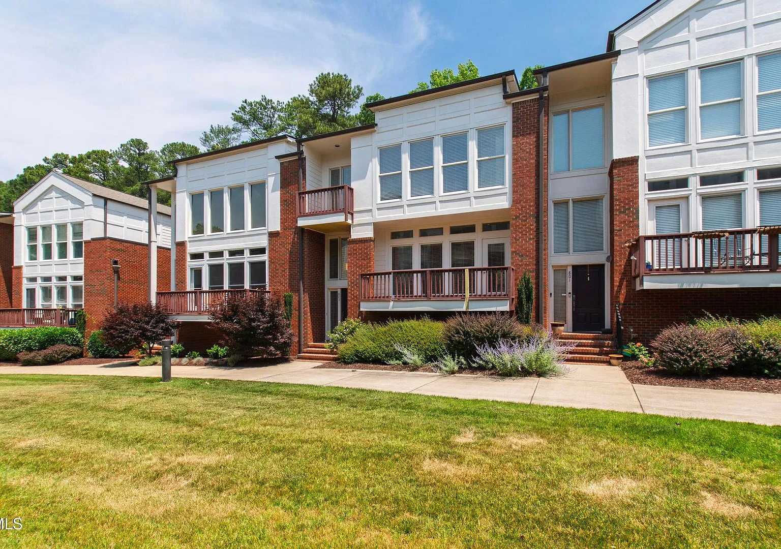 803 The Village Circle — Photo 1