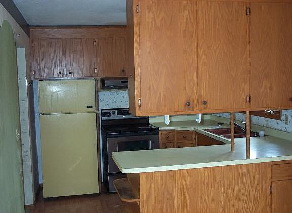 5th image of 3106 67th Ave N