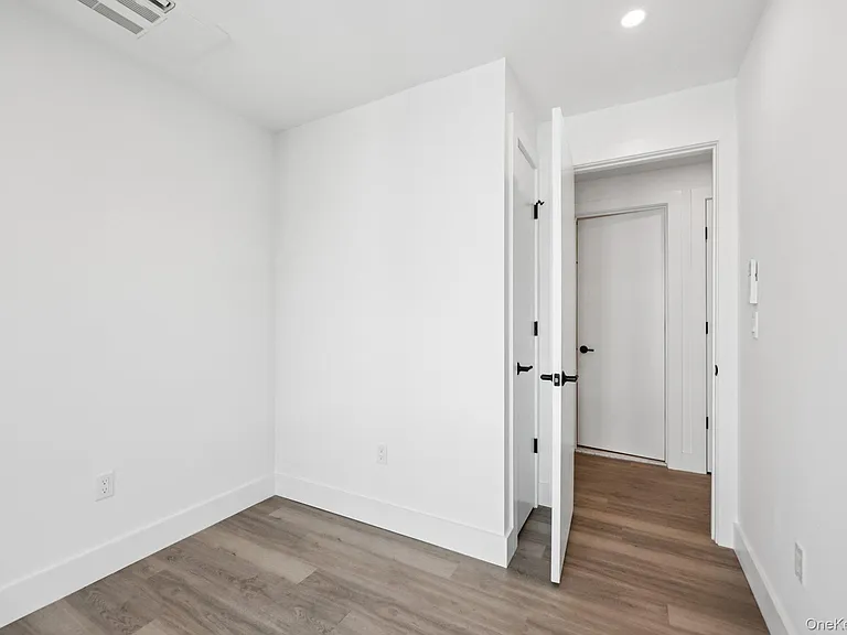 325 Manville Rd #203 — Photo 25