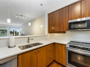 1115 Craigflower Rd #203D, Esquimalt, BC V9A7R1