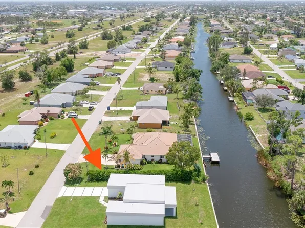 1014 SW 8th Pl, Cape Coral, FL 33991