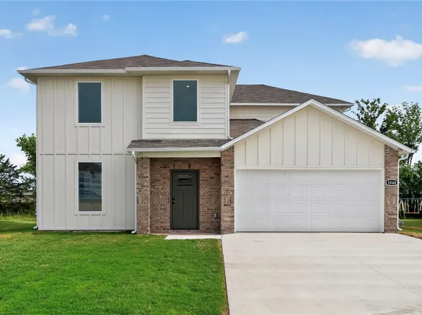 4948 Magnetic Springs St, Springdale, AR 72764