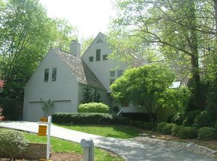 11591 Greenwich Point Rd, Reston, VA 20194