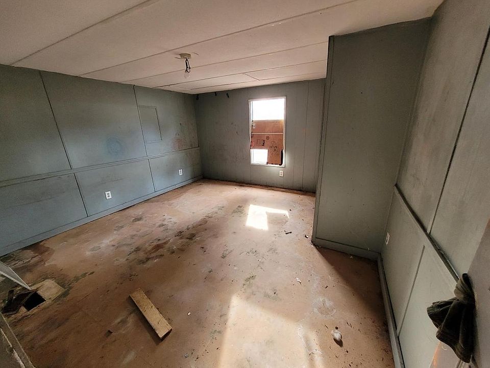 1st image of 104 Red Cedar Dr #14