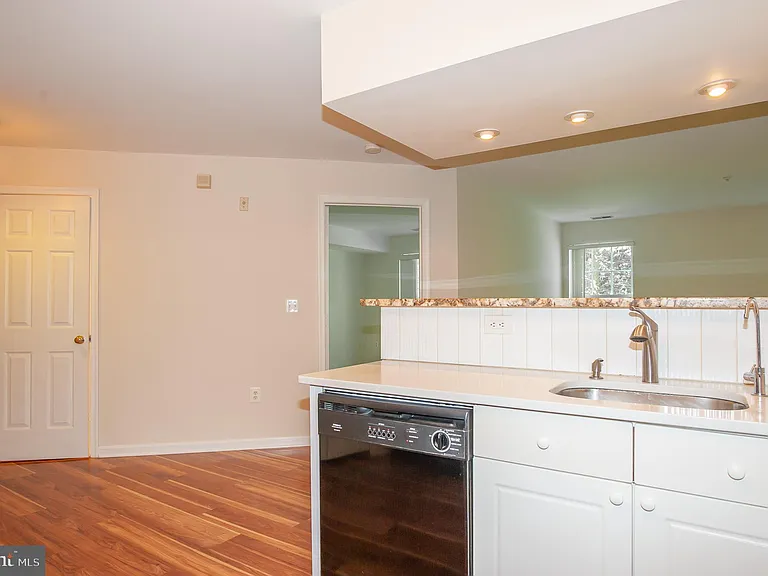 5958 Founders Hill Dr #101B — Photo 5