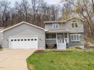 1545 49th Ave, Winona, MN 55987