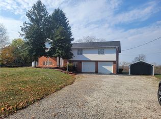 910 E Market St, Cadiz, OH 43907
