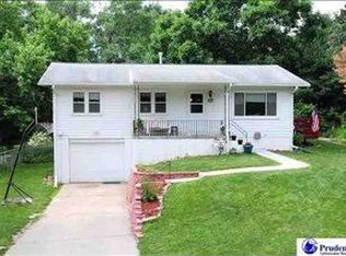 7521 Graceland Dr, Omaha, NE 68134