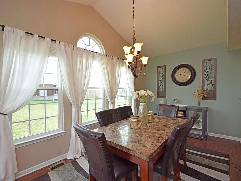 5015 Lakota Woods Dr — Photo 14