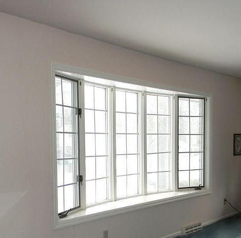 1st image of 521 Bel Aire Dr