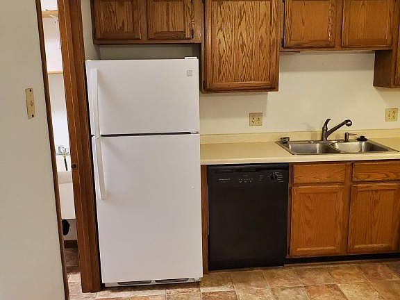 4th image of 1377 Doman Dr APT 1