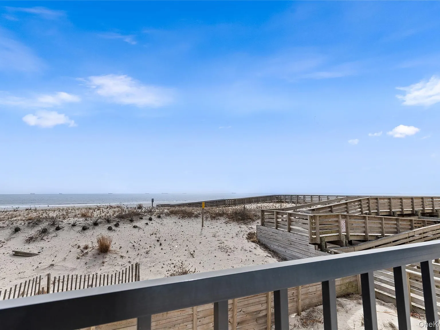 1 bed, 1.5 bath, 1000 sqft, $3,100 — Photo 3