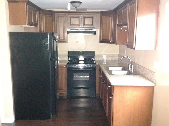 5th image of 347 W 8th Ave #347