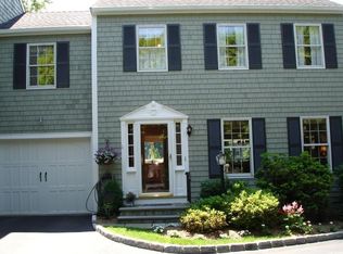 253 New Norwalk Rd APT 3, New Canaan, CT 06840