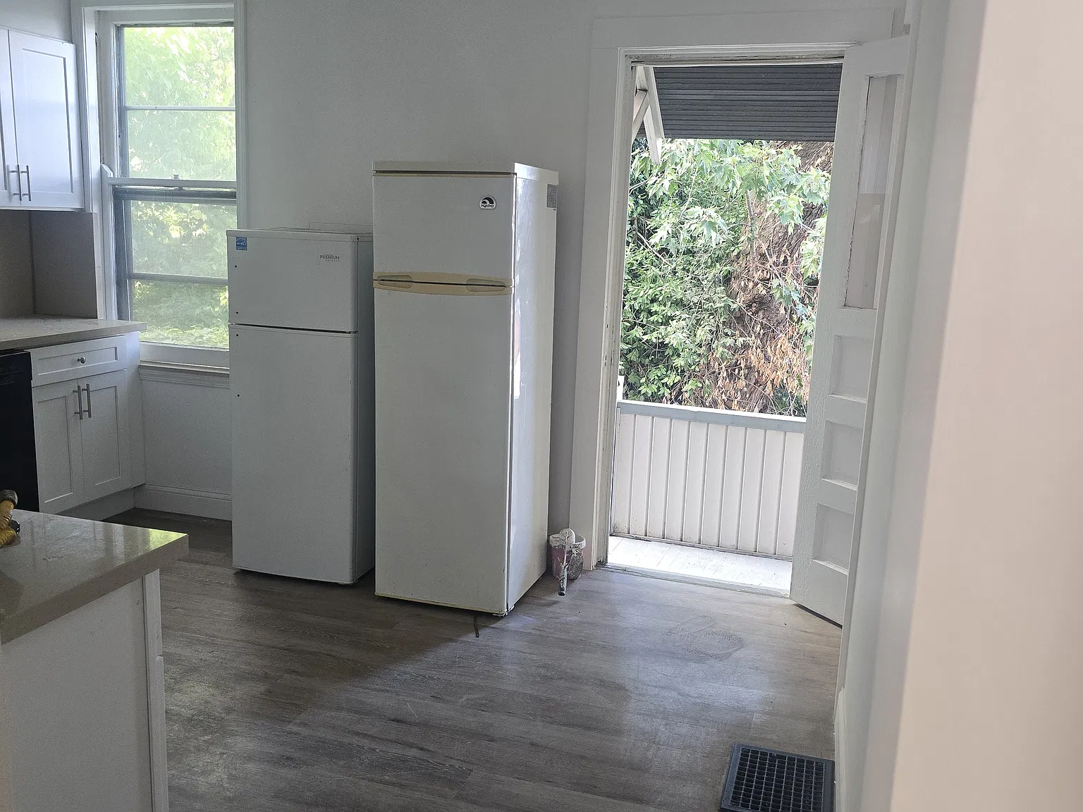 2 bed, 1250 sqft, $1,850 — Photo 2