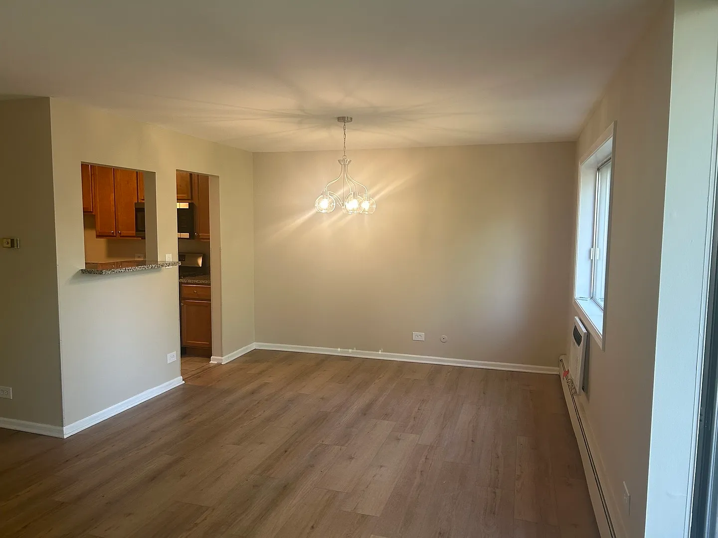 1 bed, 816 sqft, $1,445 — Photo 3