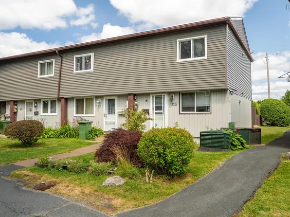 103 Bromley Rd, Halifax, NS B3P 2L6