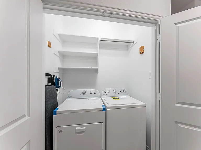 115 Kensington Dr #115 — Photo 59
