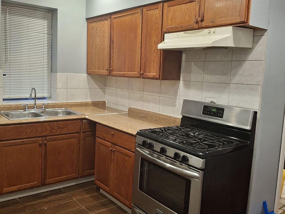 1st image of 6108 S Artesian Ave