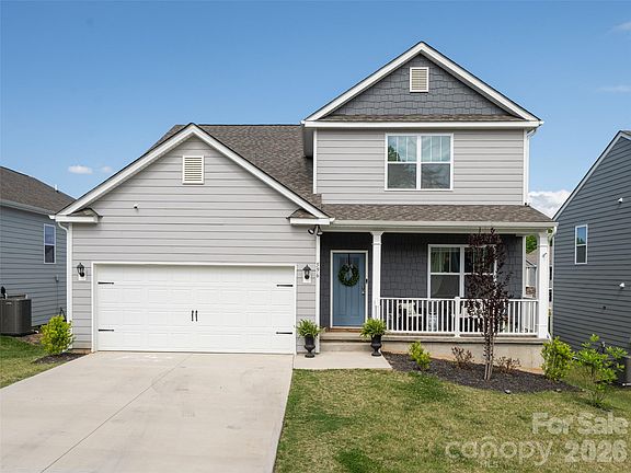 2nd image of 596 Country Oak Dr