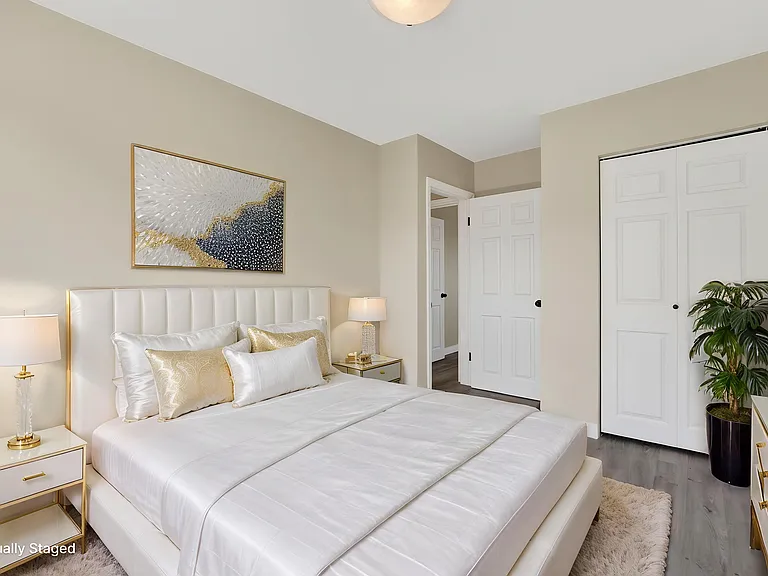81 Kenwood Dr #6 — Photo 8